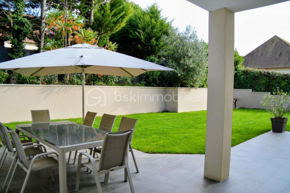 Maison à SAINTRY-SUR-SEINE