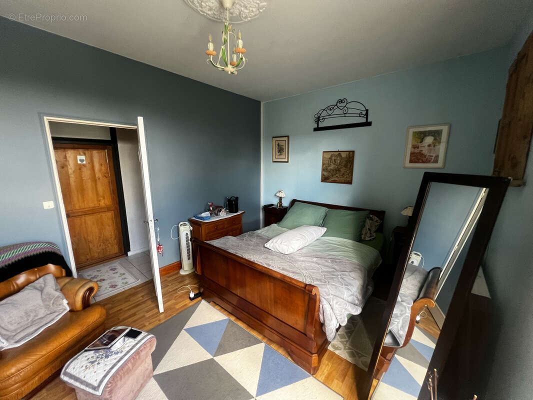 Maison à CHATELLERAULT