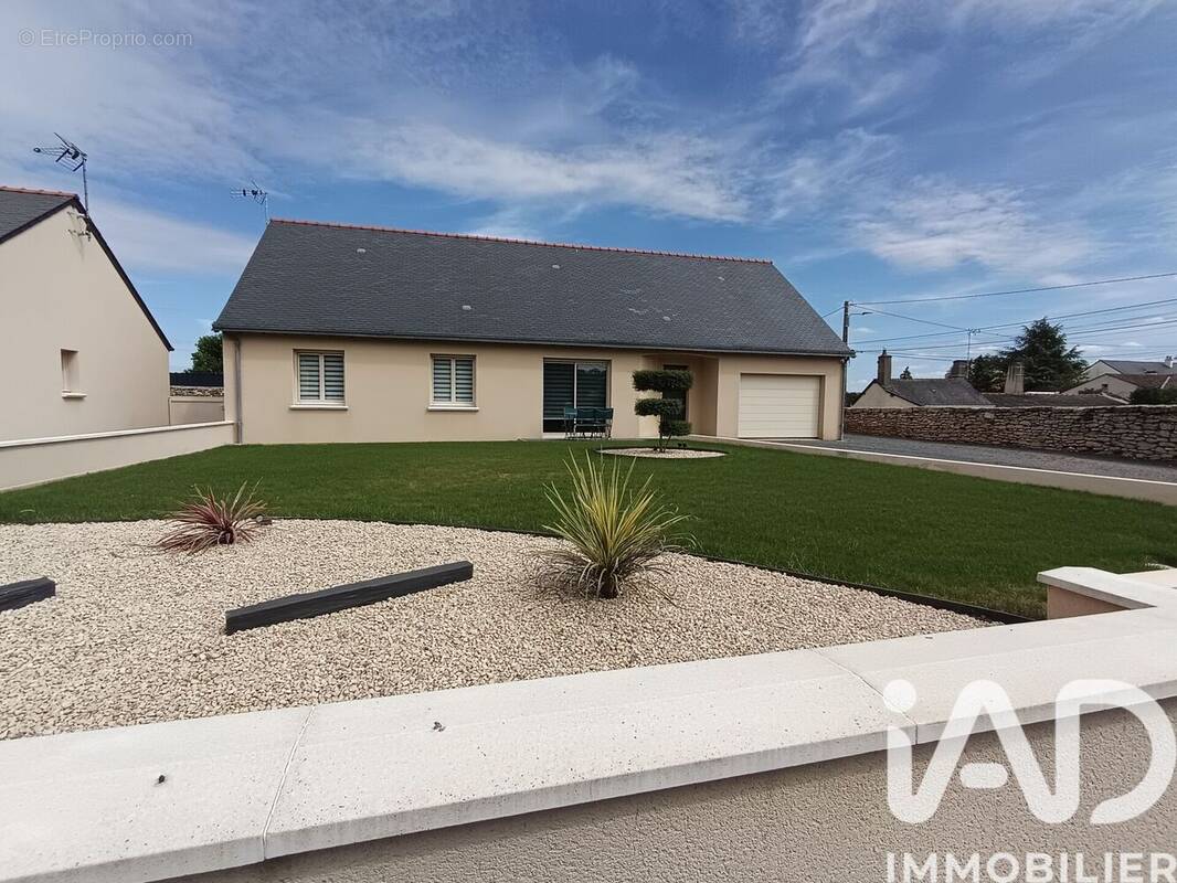 Photo 1 - Maison à DOUE-LA-FONTAINE