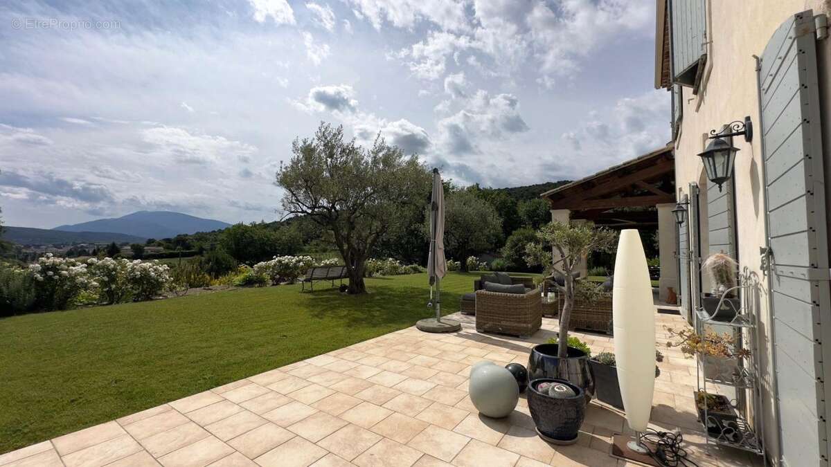 Maison à VAISON-LA-ROMAINE