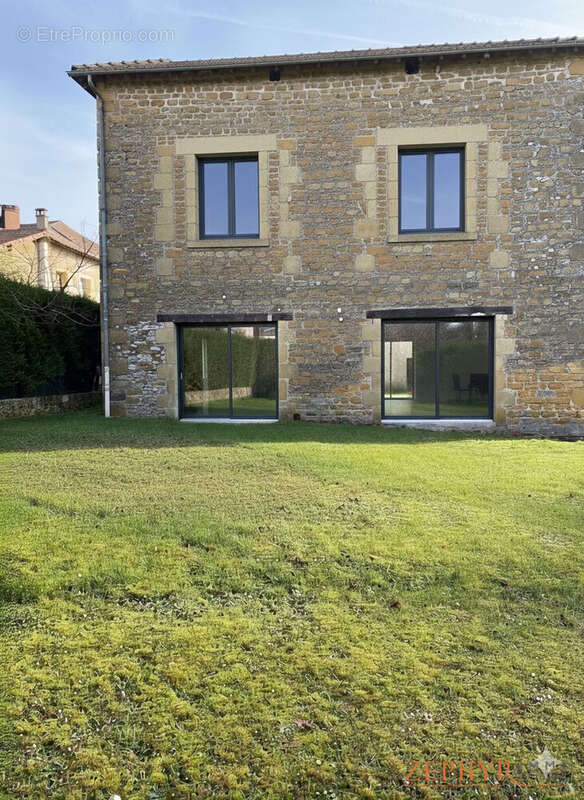 Maison à OINGT