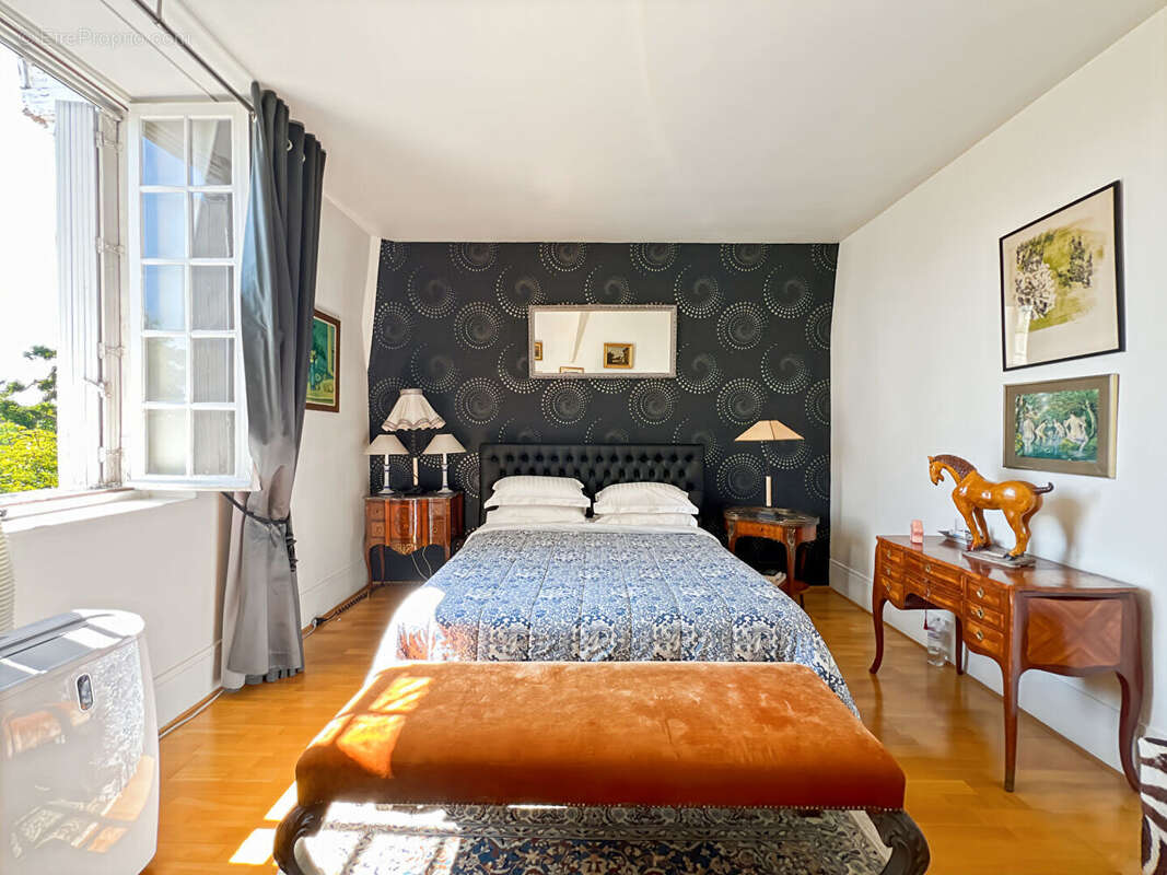 Maison à MANTES-LA-JOLIE