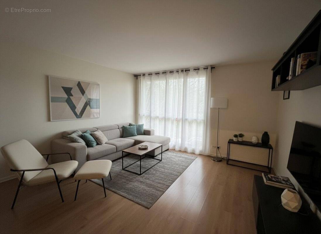 Appartement à SAINT-MICHEL-SUR-ORGE