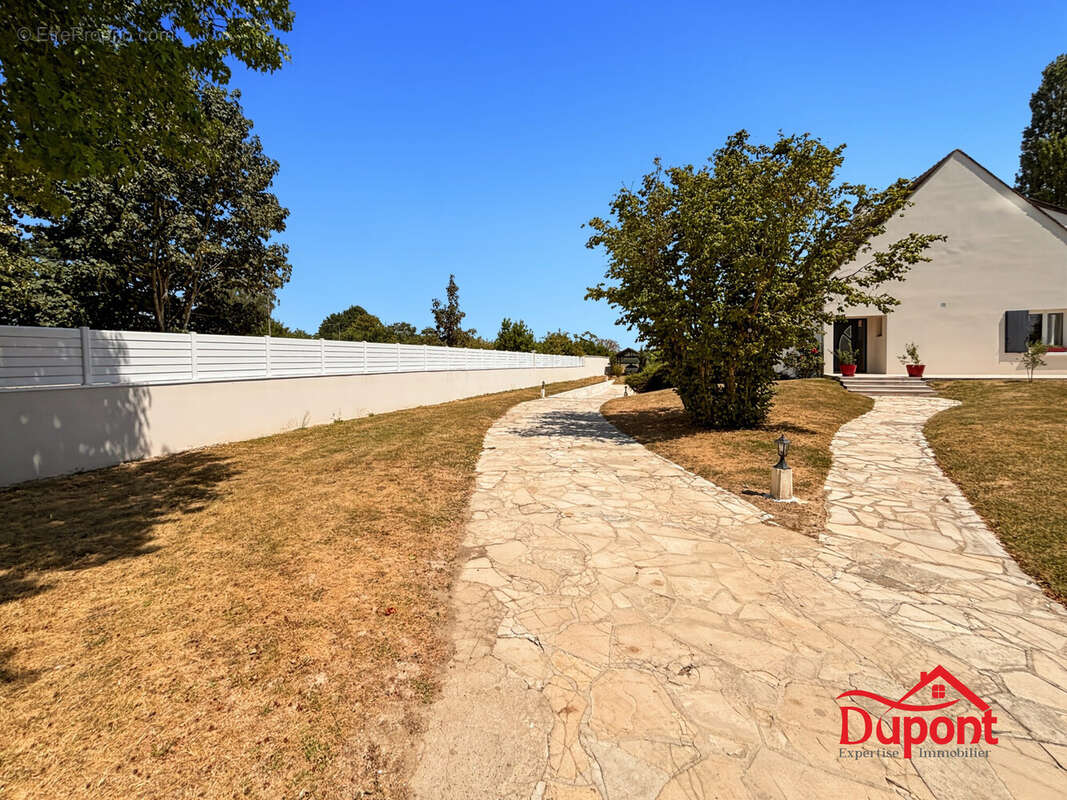 Maison 215 m² à Cucharmoy  - photo 6
