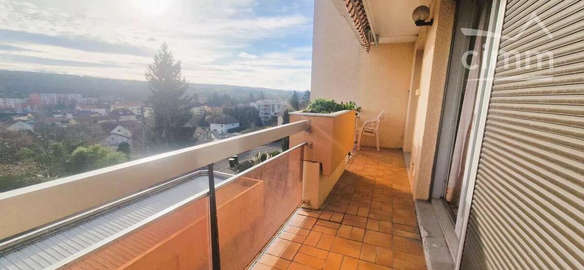 Appartement à LA TOUR-DU-PIN