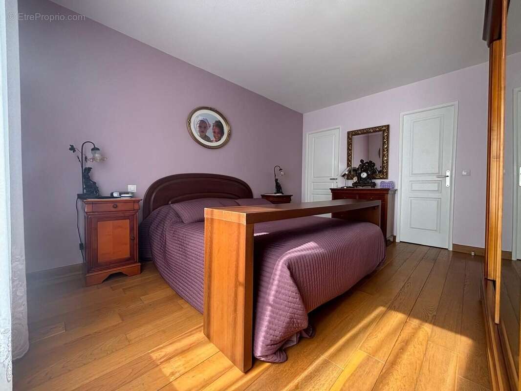 Maison 170 m² à Etiolles  - photo 7
