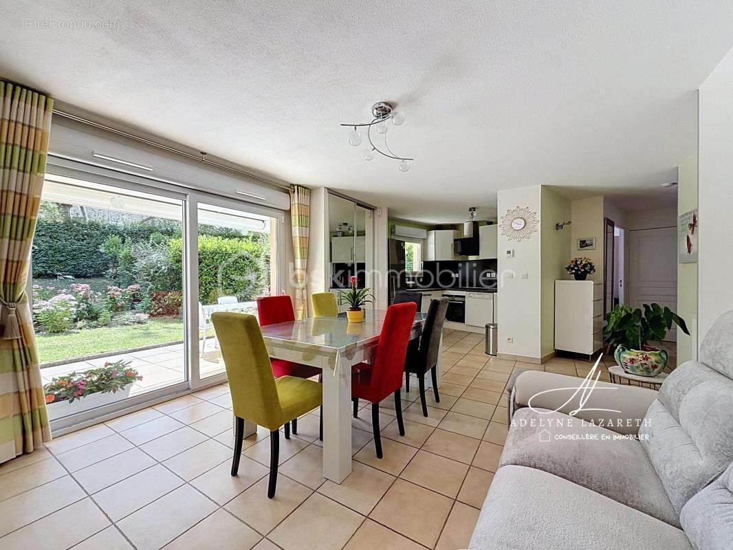 Superbe T3 de 64 m² en rez-de-jardin avec terrasse et grand jardin à Vieugy - photo 4
