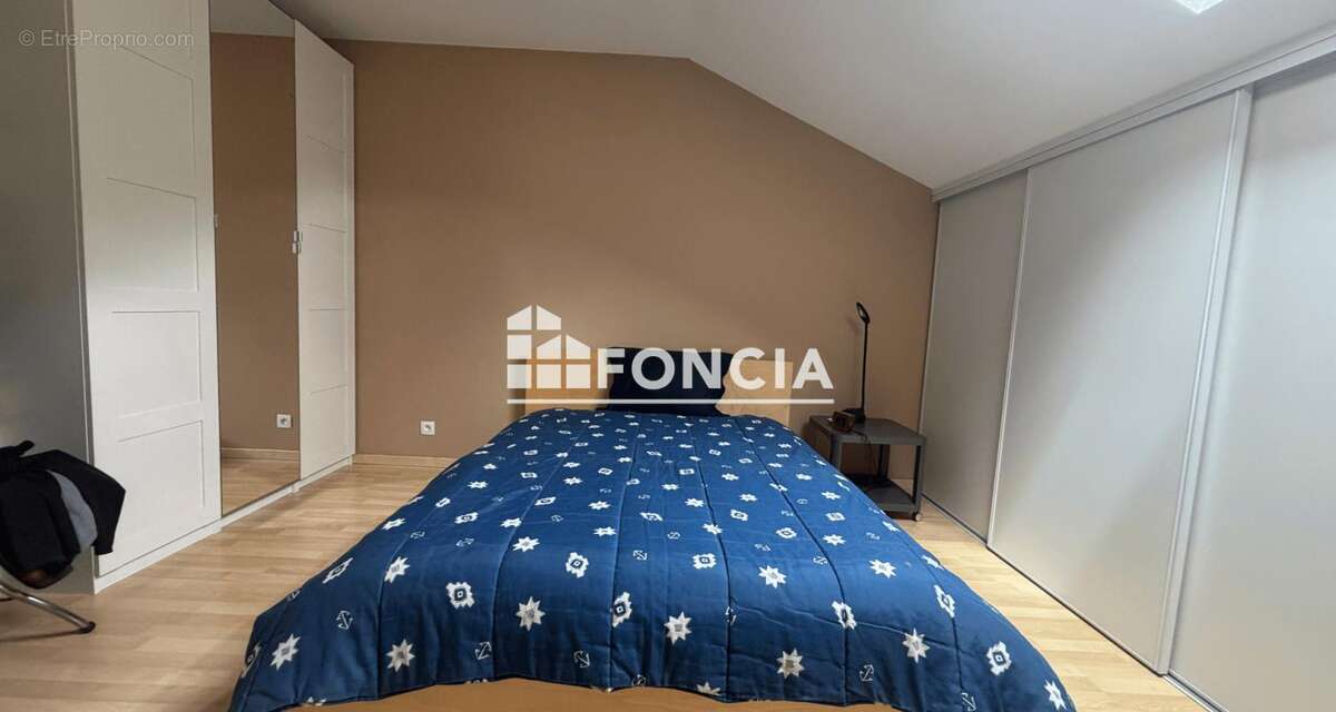 Appartement à VIZILLE