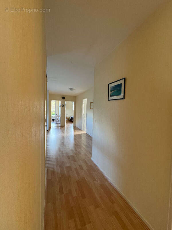 Maison à SAINT-NOM-LA-BRETECHE