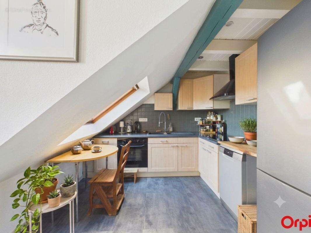 STRASBOURG – Route de Schirmeck  Charmant 2 pièces atypique avec balcon, mezzanine et cave - photo 3