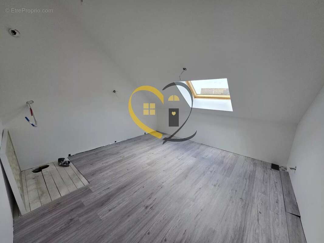 Appartement à LES AIX-D&#039;ANGILLON