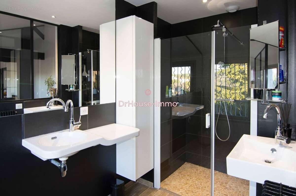 Appartement à SAINT-MARTIN-D&#039;HERES