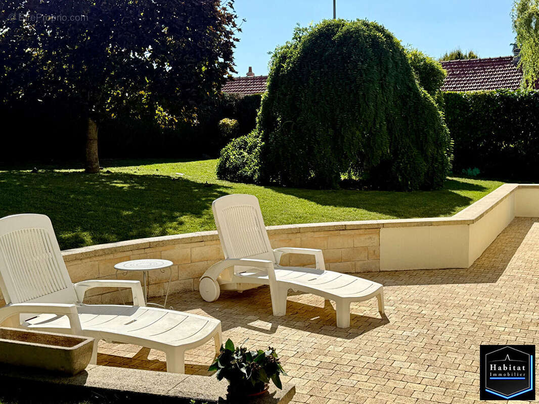 Maison à LE PLESSIS-BELLEVILLE