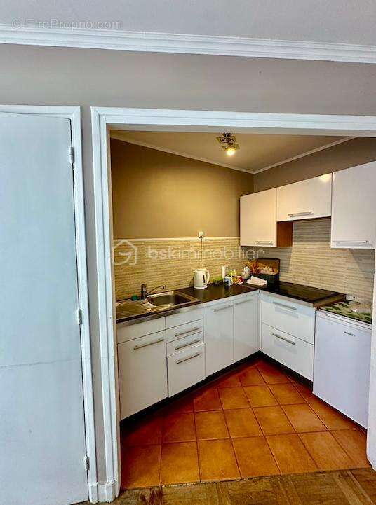 Appartement à PARIS-19E