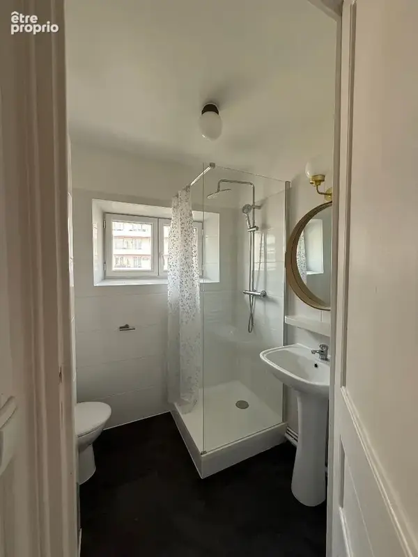 Toulon Haute Ville - T2 35 m² rénové, 5? étage ascenseur, lumineux - photo 6