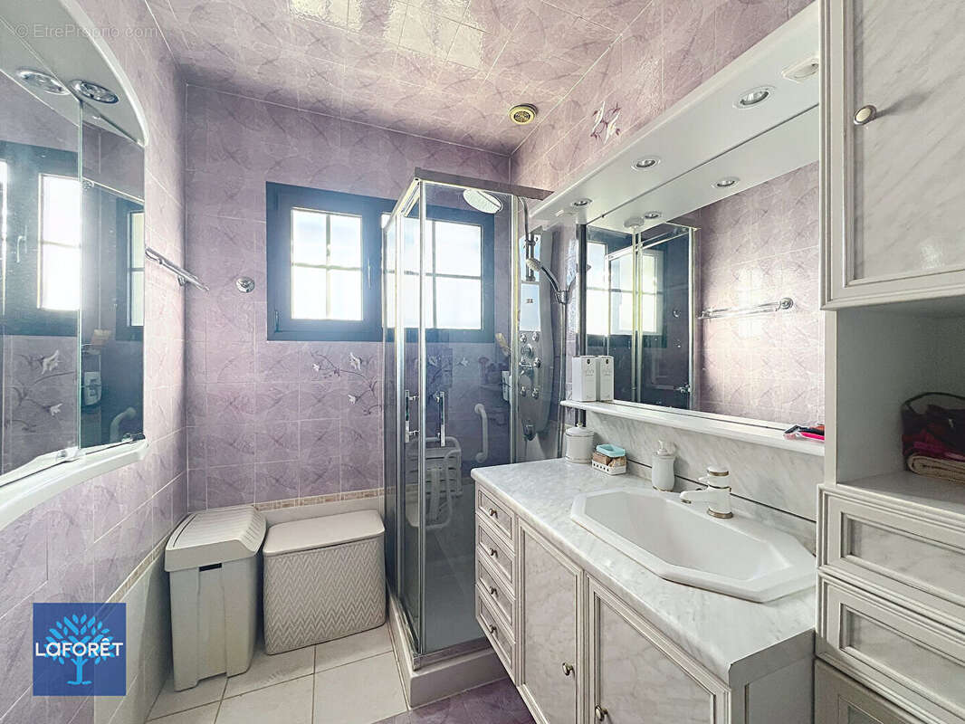 Maison à CORBEIL-ESSONNES