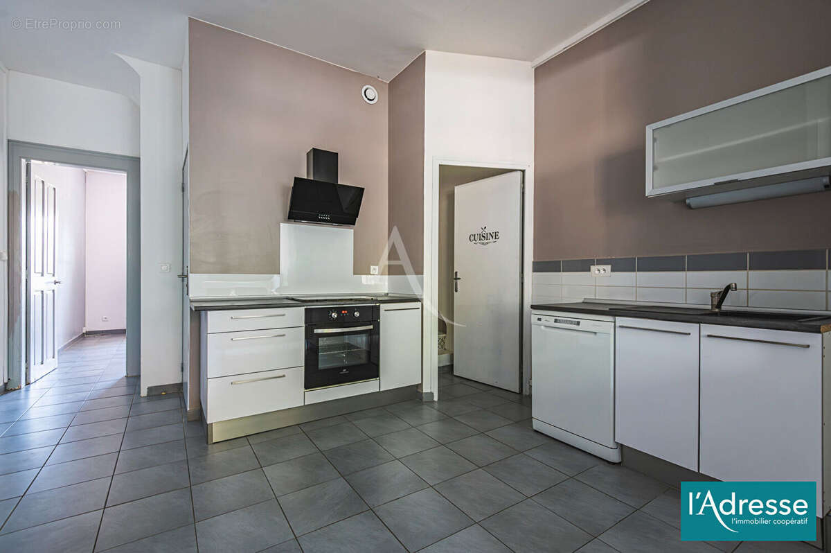 Appartement à NEUFCHATEL-SUR-AISNE
