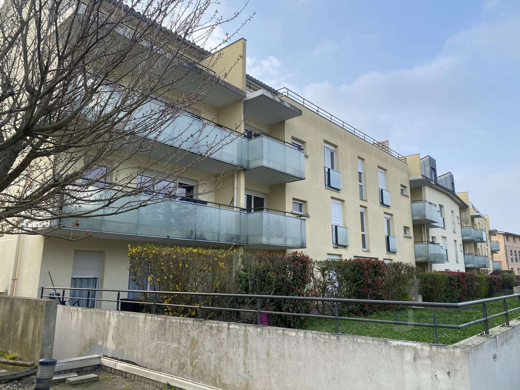 Appartement à NEUVILLE-SUR-SAONE