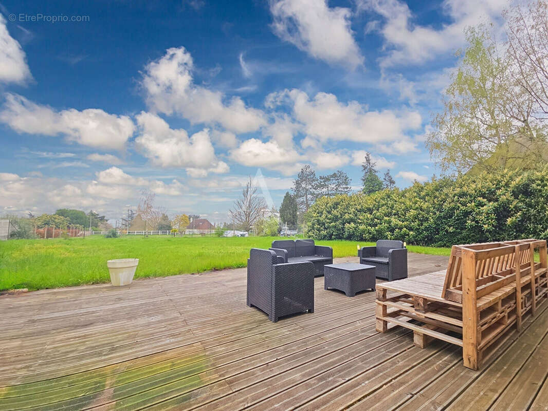 Maison à MOUSSEAUX-SUR-SEINE