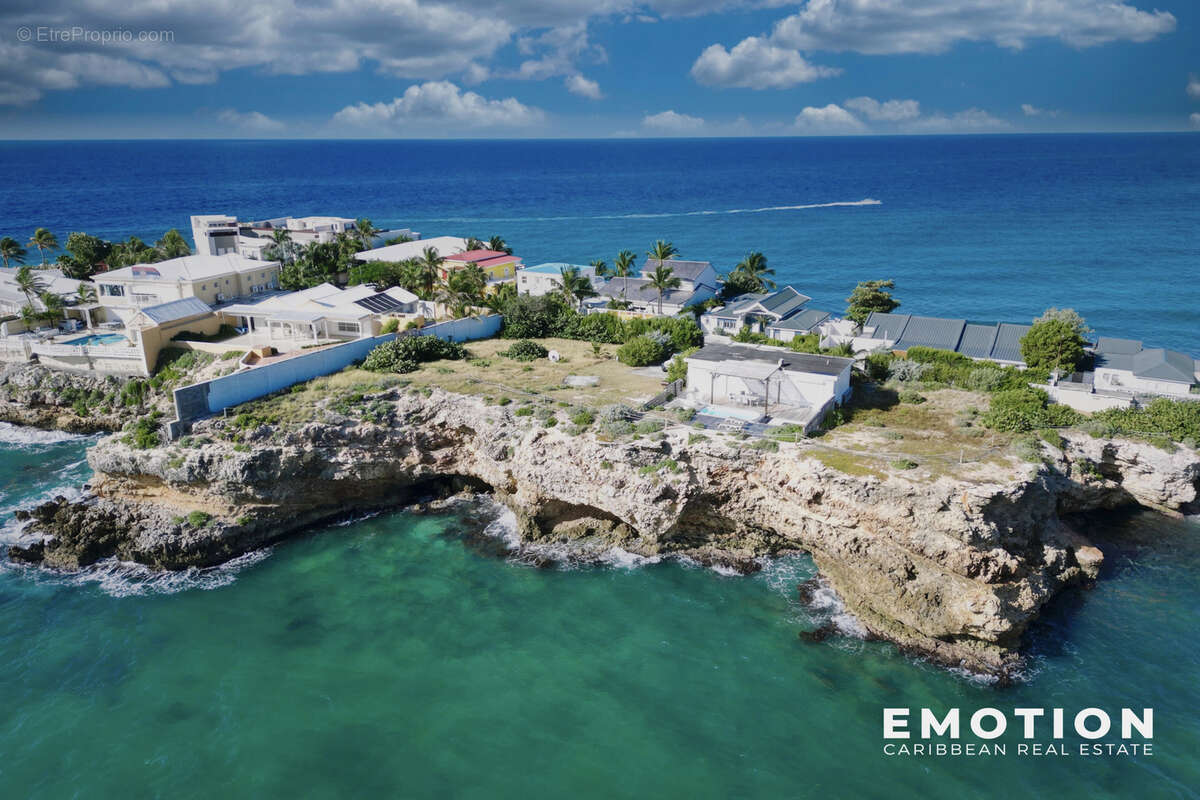 Terrain d’exception 2 305 m2 en bord de mer - photo 4