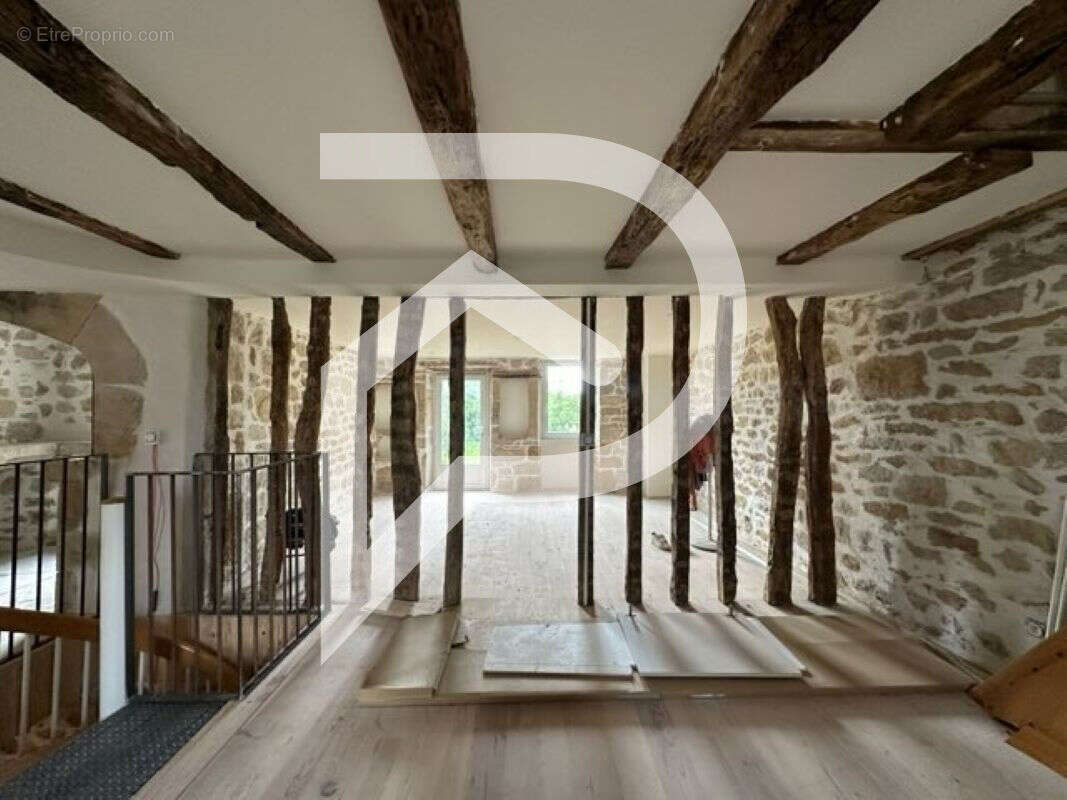 Maison à CAUSSE-ET-DIEGE