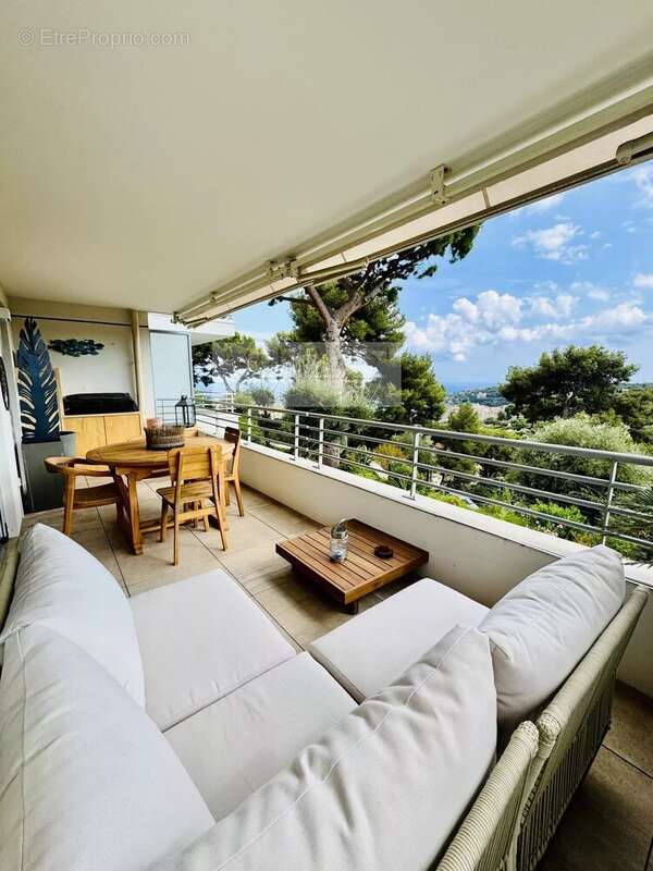 Appartement à ROQUEBRUNE-CAP-MARTIN