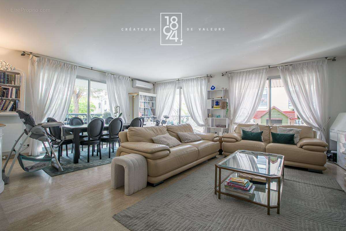 Appartement à MARSEILLE-8E