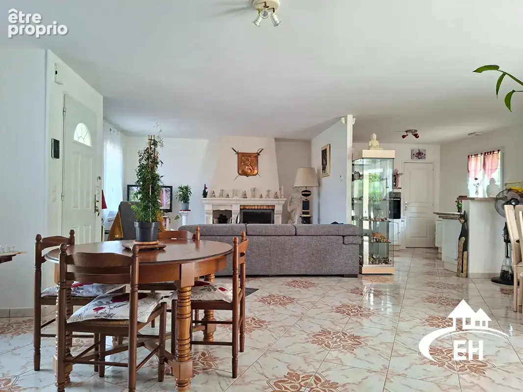Maison de plain-pied avec grand terrain arboré de 3 407 m² - photo 2