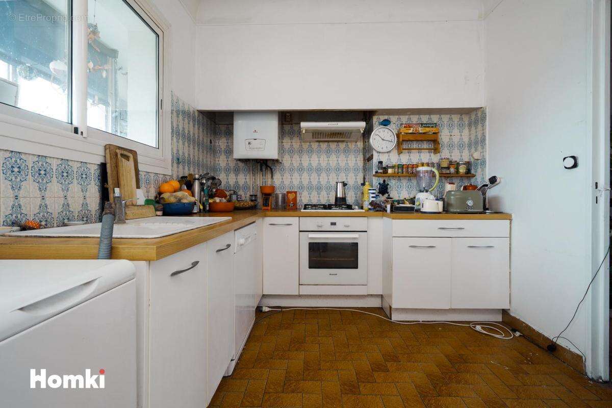 Vaste appartement 4 piècesT5 de 100 m2 à Sète 34200 - photo 5