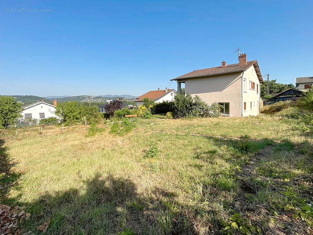 Terrain à CHASSE-SUR-RHONE