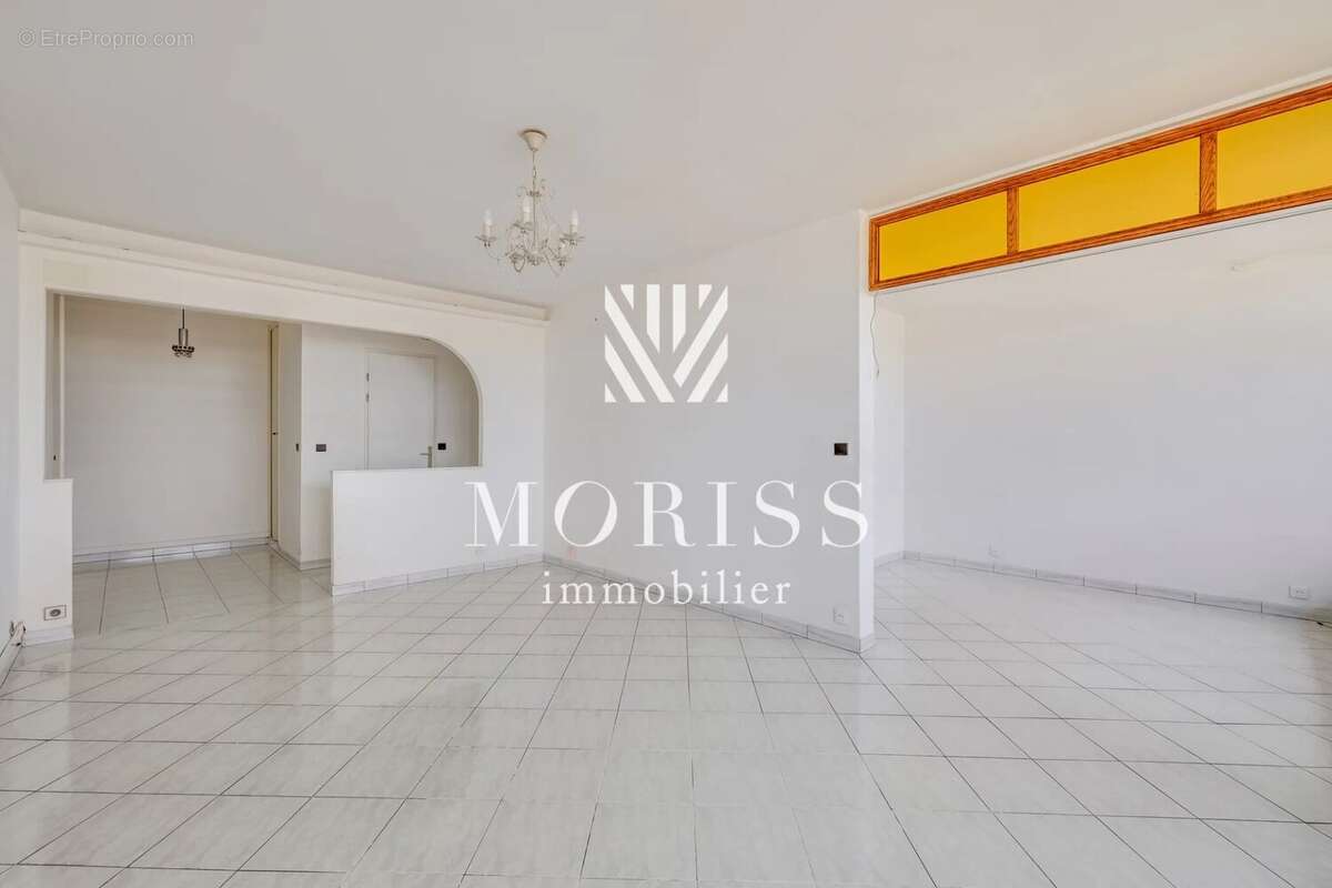 Appartement à PARIS-14E