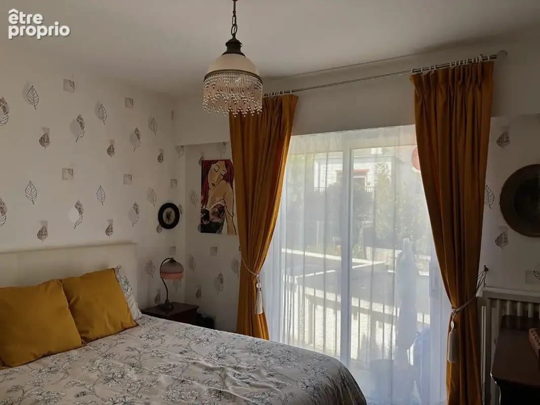 T.3 AURAY Vue sur SAINT GOUSTAN - 67 m² avec garage et cave - photo 8