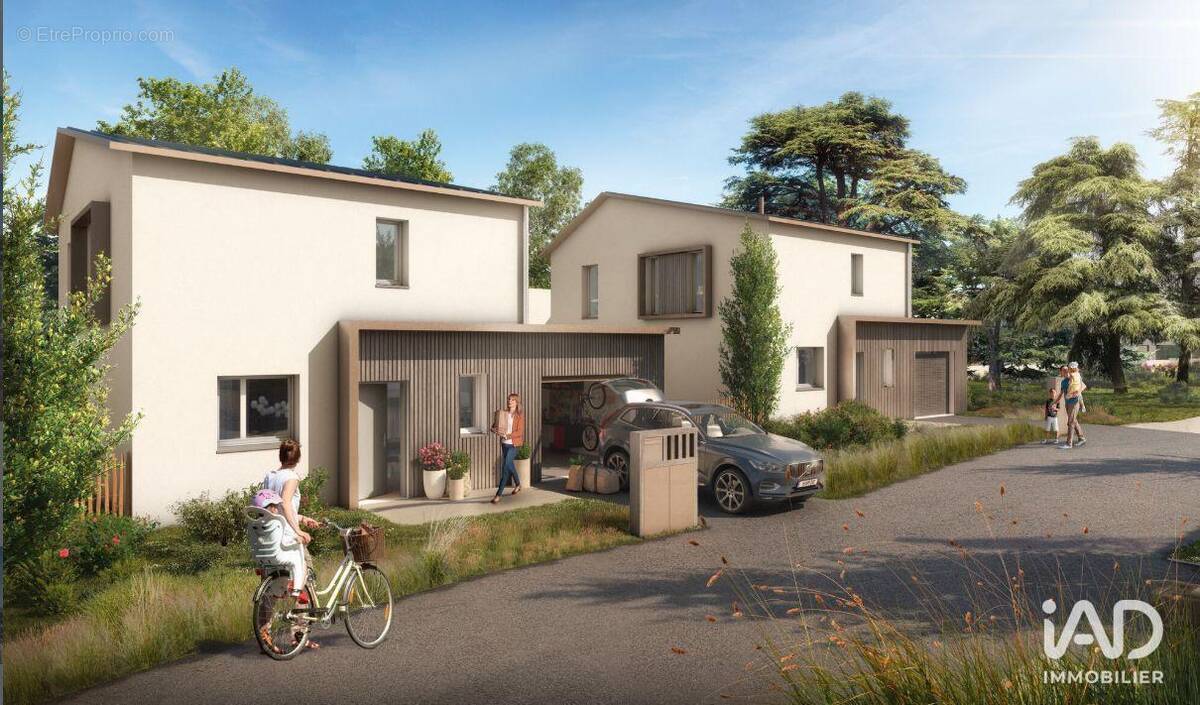 Photo 1 - Parking à COUERON