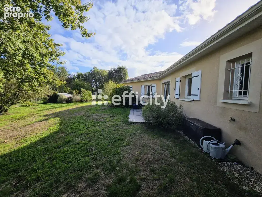 Maison 6 pièces 130 m² à vendre à Notre-Dame-De-Sanilhac (24660) - photo 2