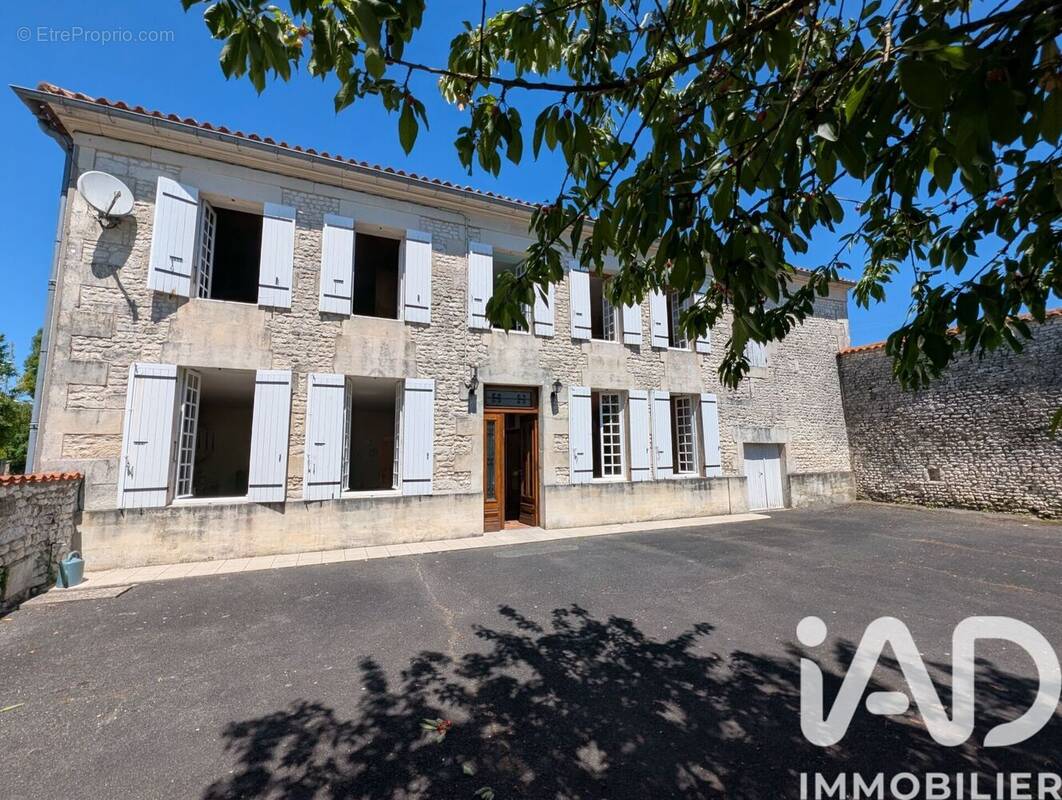 Photo 1 - Maison à MONTILS