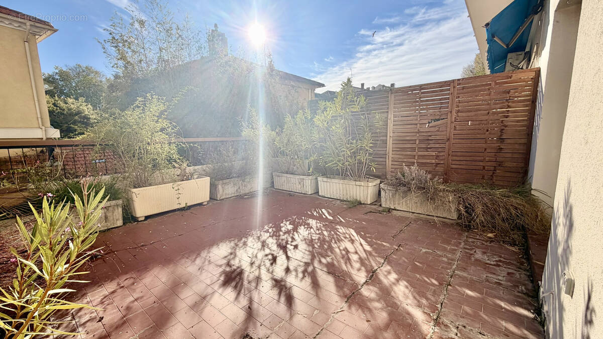 Appartement à HYERES