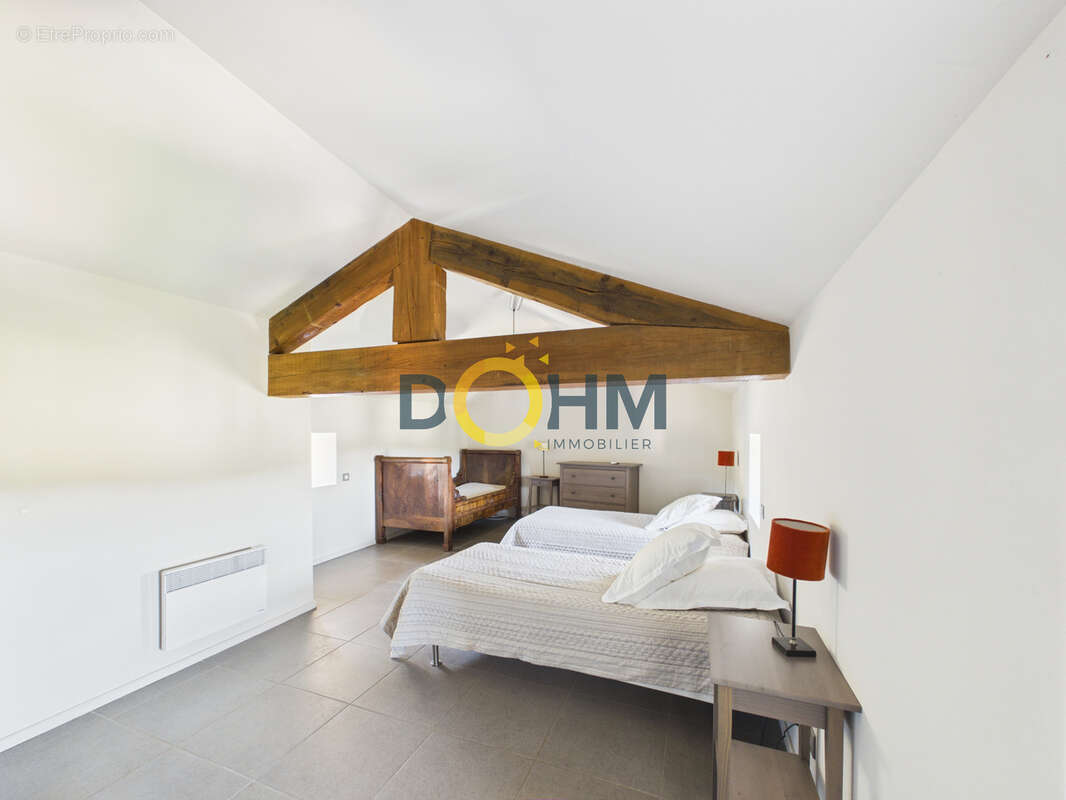 Propriété: 3 habitations + piscine - photo 10