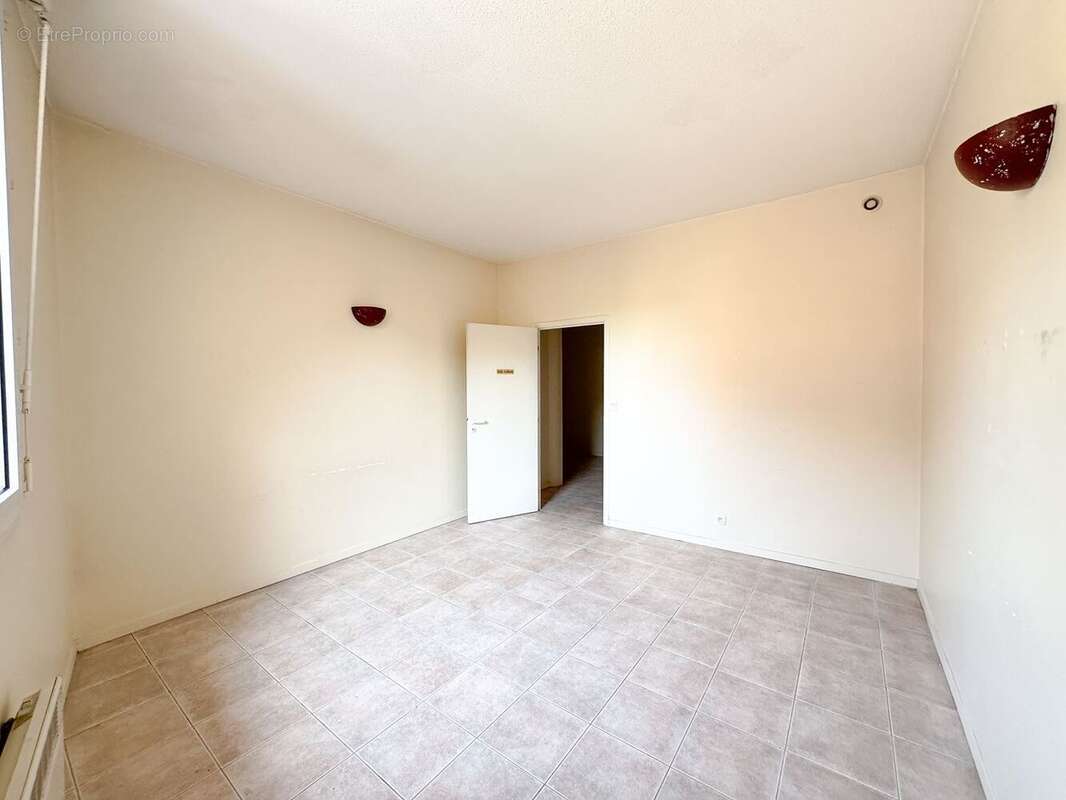 Commerce 65 m² à Tournefeuille  - photo 6