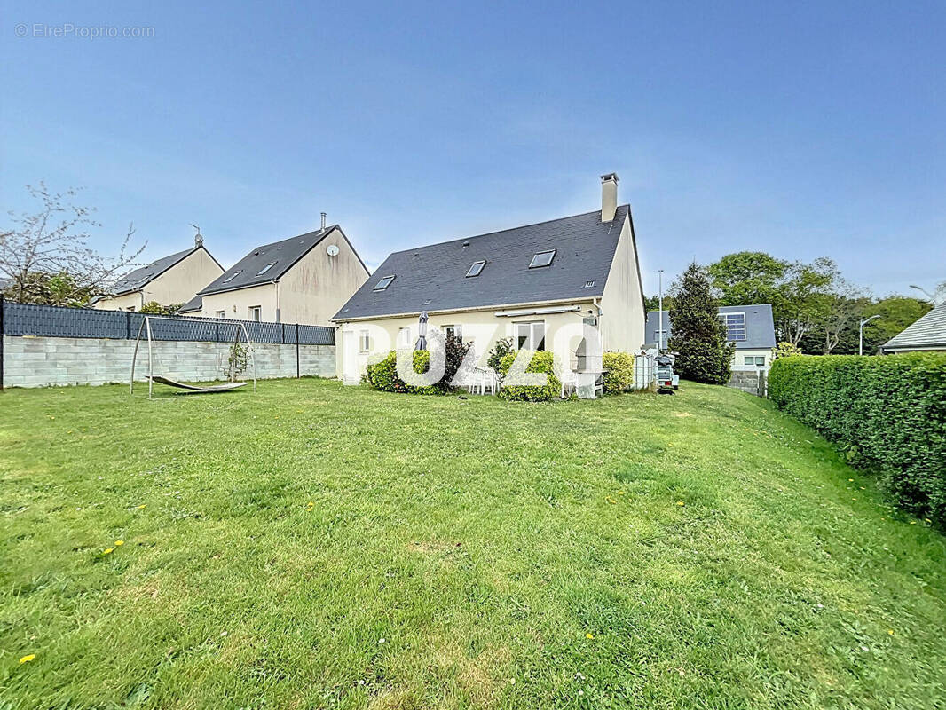 Maison à DONVILLE-LES-BAINS