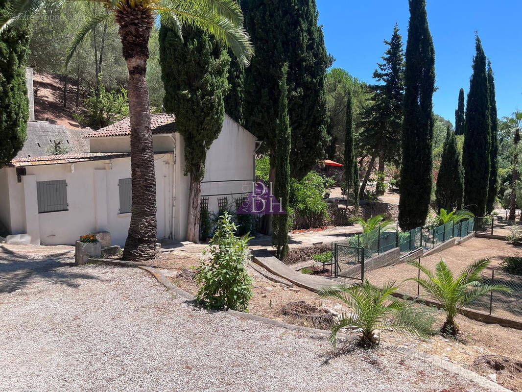 Maison à HYERES