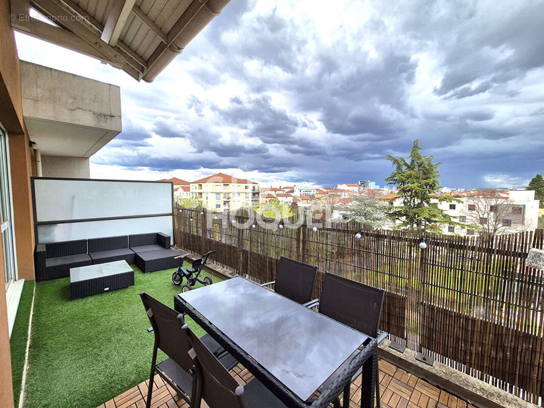 Appartement à OULLINS