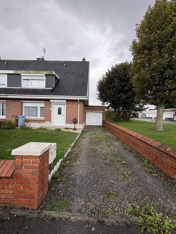 Maison à GRAND-FORT-PHILIPPE