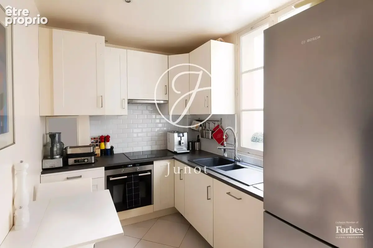 Paris 16e - TOUR / POMPE - Appartement - 4 pièces - 78,06m² Carrez - 2 chambres - photo 13