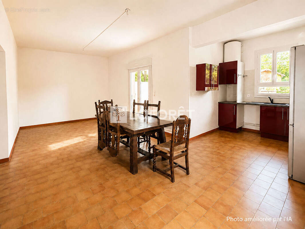 Maison à AUREILHAN