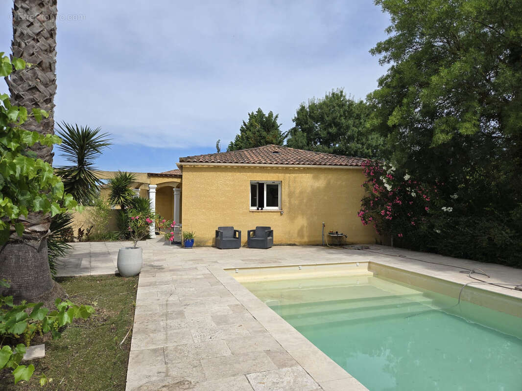 Maison à MONTAGNAC