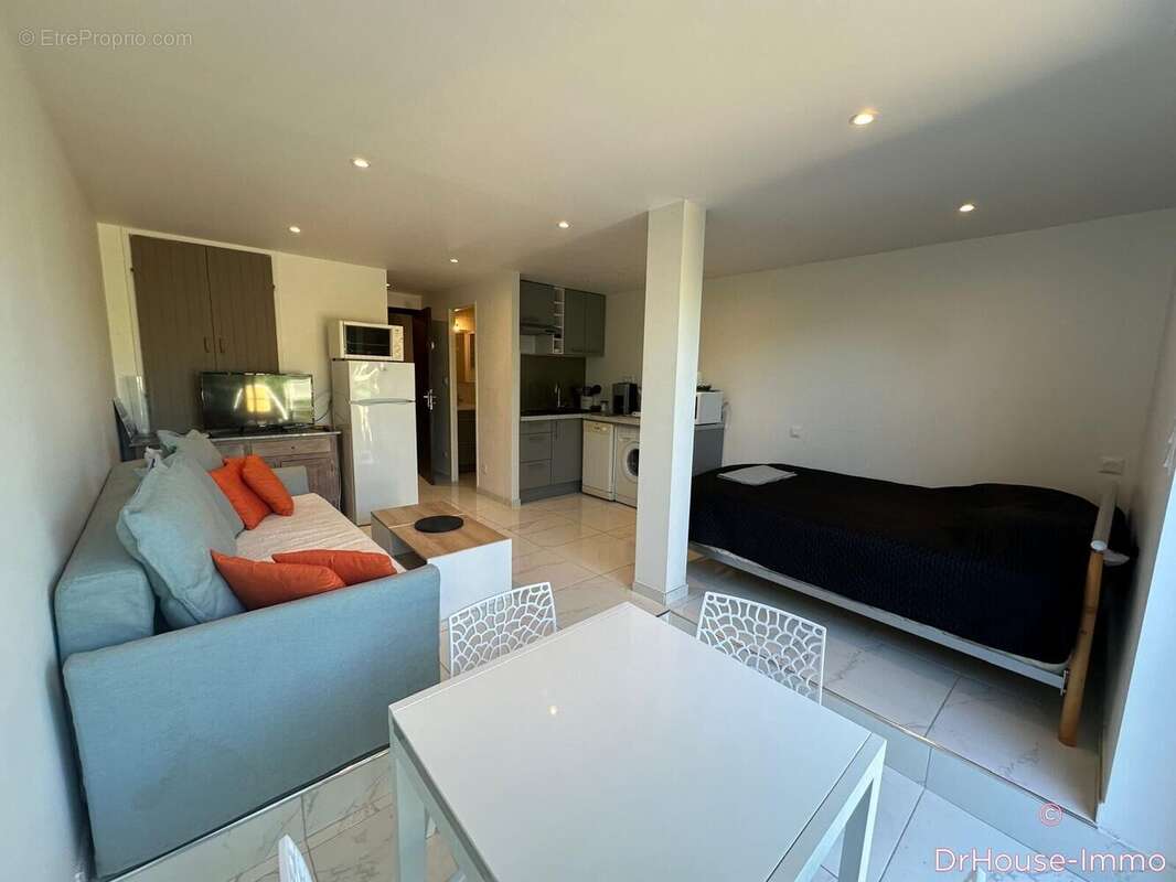 Appartement 27 m² à Agde  - photo 2