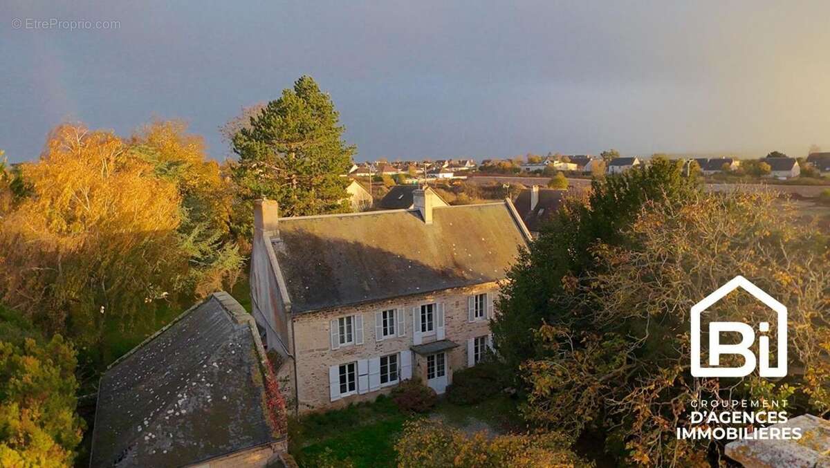 Maison à MAY-SUR-ORNE