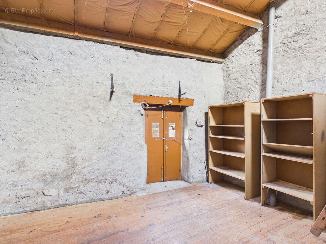 Maison à CRAPONNE-SUR-ARZON