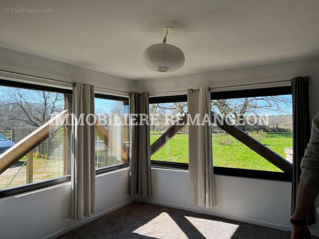 Maison à CHAUMONT-SUR-THARONNE