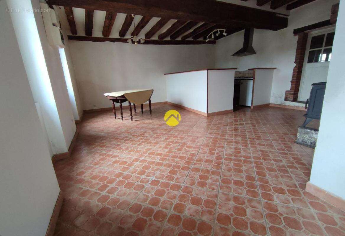 Maison à VAILLY-SUR-SAULDRE